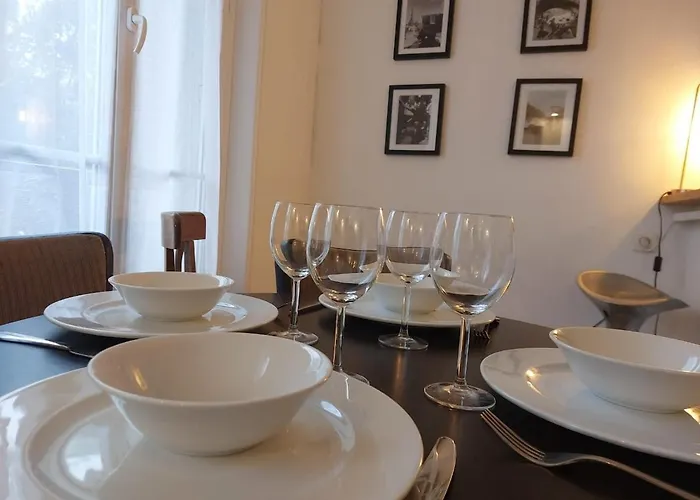 Superb Cozy & Spacious - 12th *