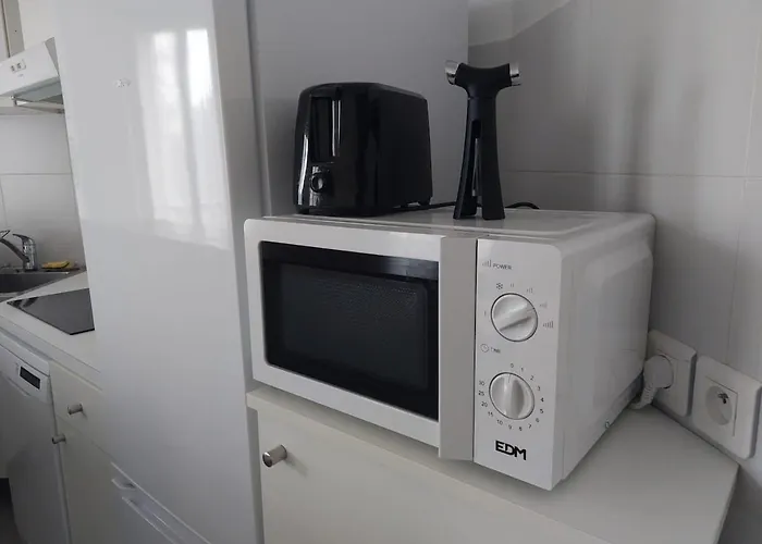 Superb Cozy & Spacious - 12th *